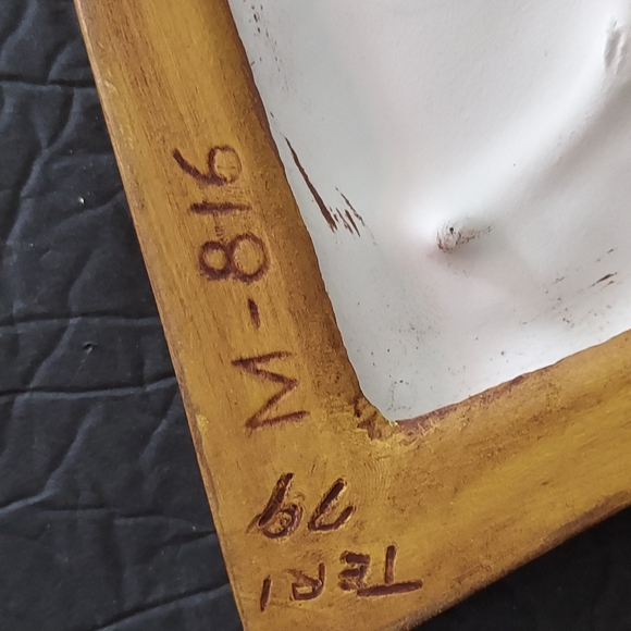 McNees Mold M-816 Teri 79 MCM Colors Butterfly & Flowers One Pair Wall Hanging - Picture 7 of 7